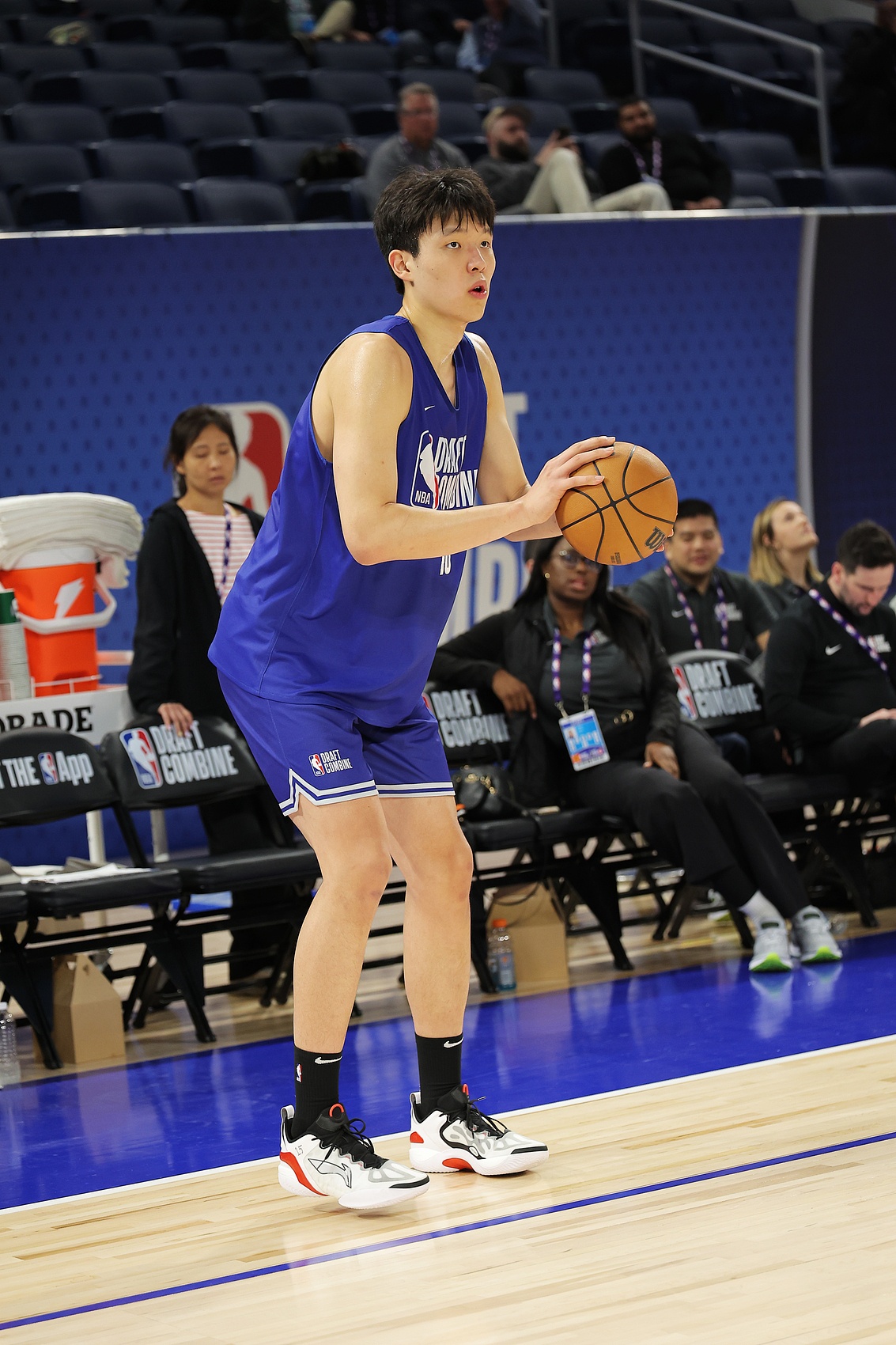 姚易杨?薛思佳找规律：想要首轮被选中 首字母必须是Y开头嘛